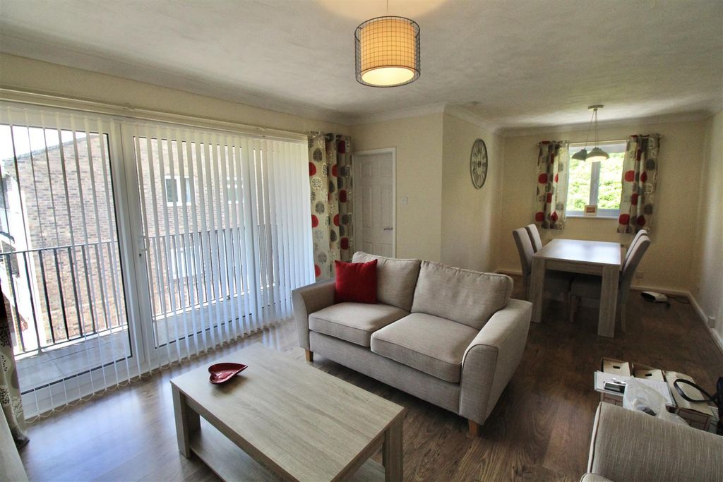 Property photo 3 of 11 Img_2683.Jpg