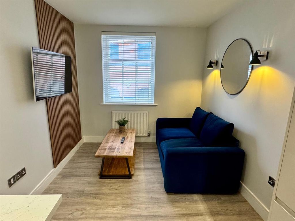 Property photo 3 of 13 1000050662.Jpg