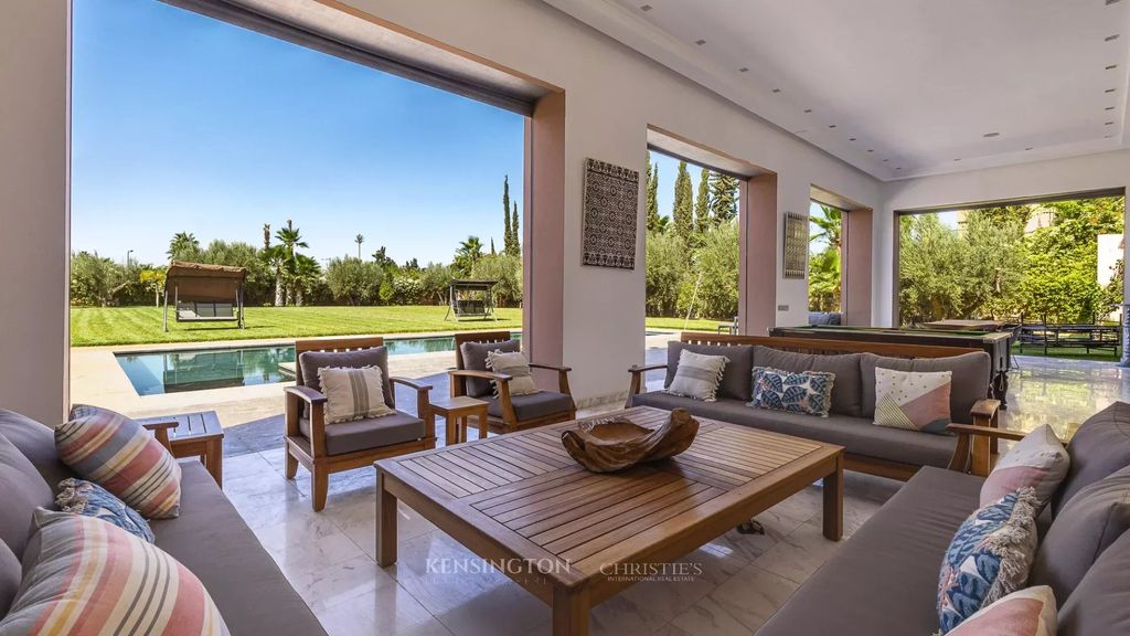 Property photo 1 of 39