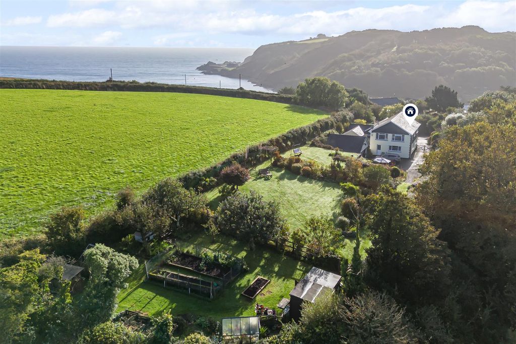 Property photo 3 of 35 Drone