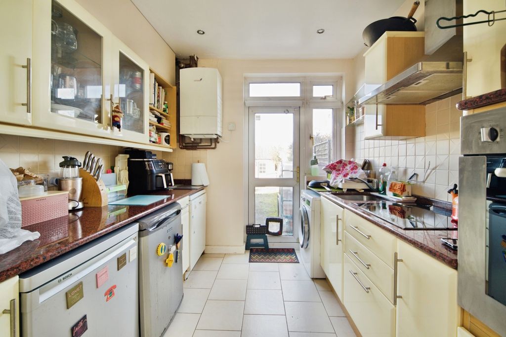 Property photo 3 of 16 Pbox-Img.Jpg