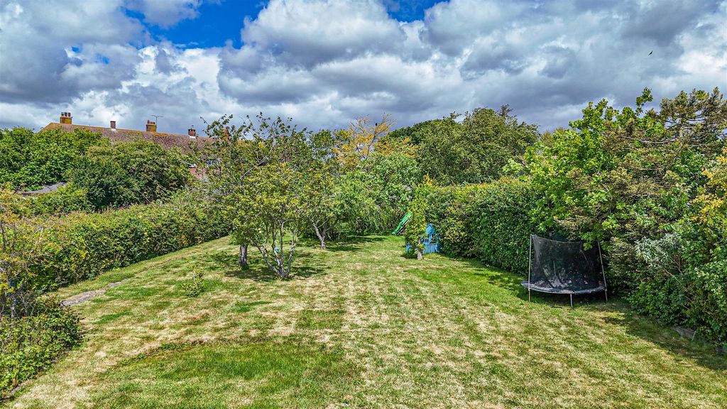 Property photo 2 of 36 Dji_20260518122516_0716_D.Jpg