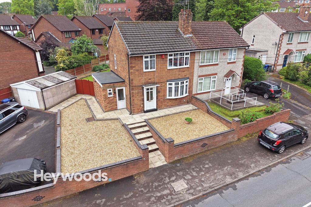 Property photo 1 of 44