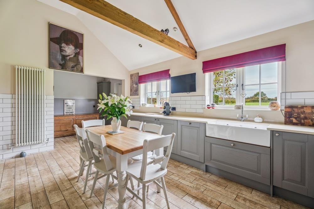 Property photo 3 of 44 Dsc06775-c2648E60ee9Ed49c32B727F0831Cdbad - 800Px.