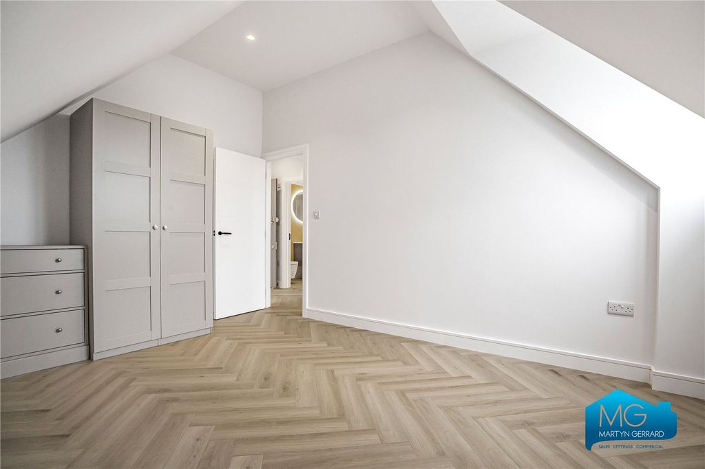 Property photo 2 of 16 Picture No. 07