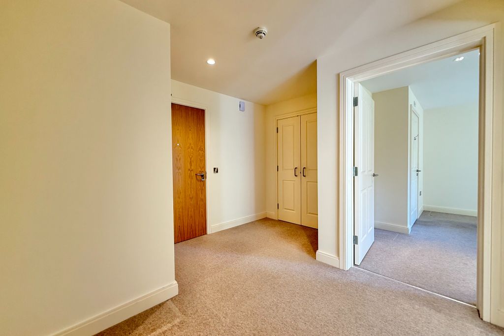 Property photo 3 of 12 Hallway