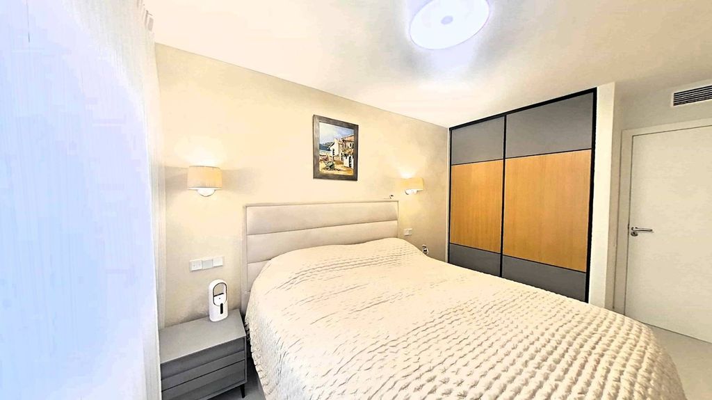 Property photo 2 of 50