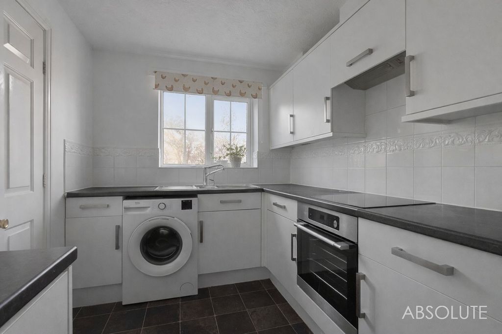 Property photo 3 of 9