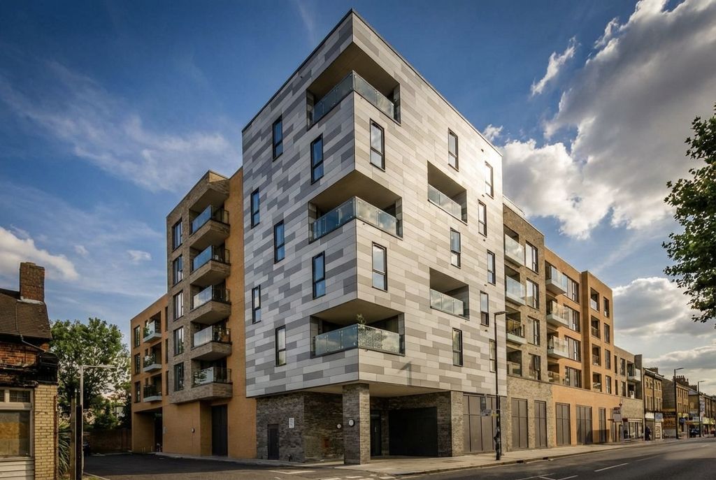 Property photo 2 of 9 Gallery