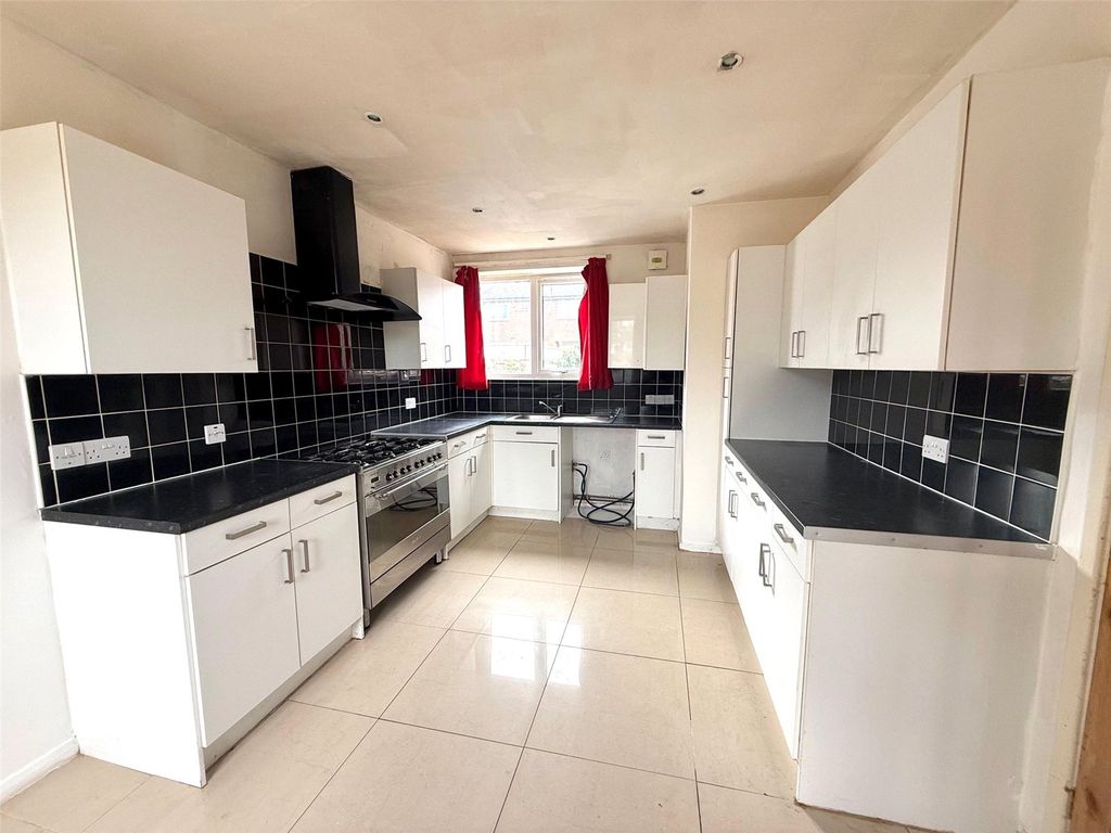 Property photo 2 of 13 Picture No. 07