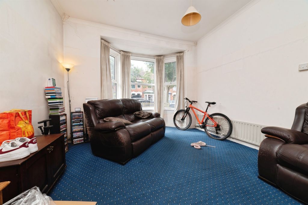 Property photo 2 of 20