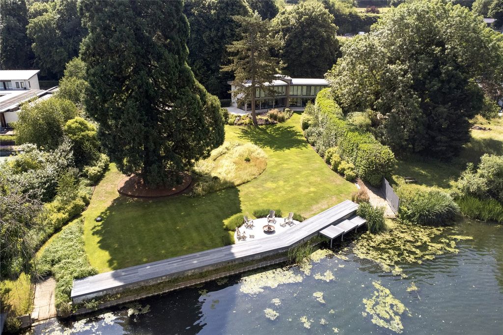 Property photo 1 of 27 Moonraker