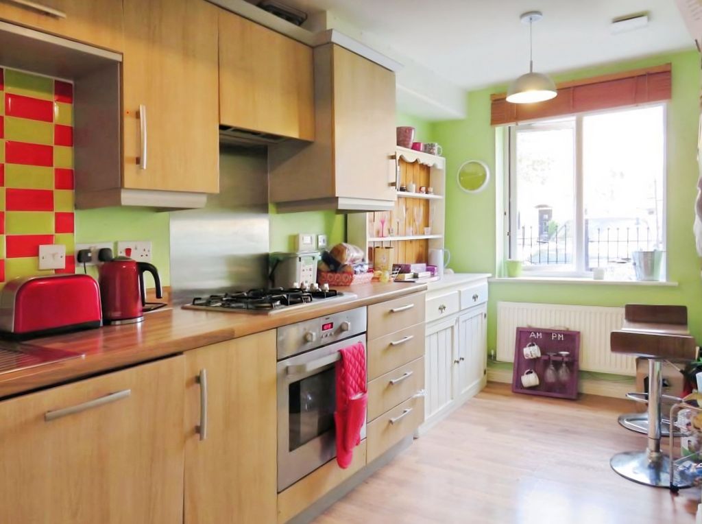 Property photo 2 of 13 Kitchen