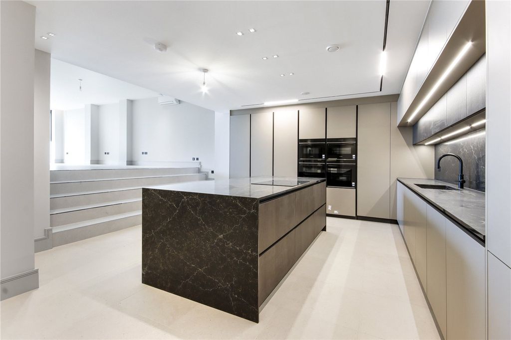 Property photo 2 of 22 Plot 2 Kitchen