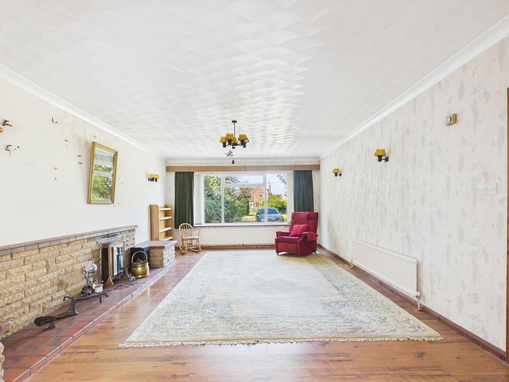 Property photo 3 of 25