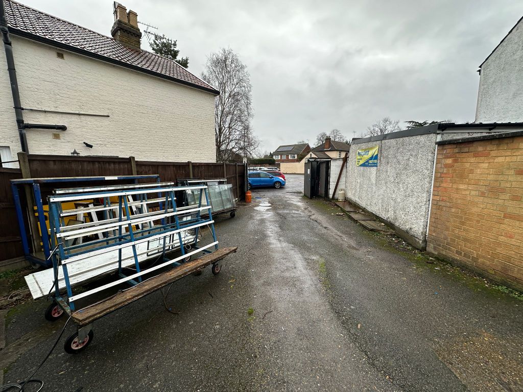 Property photo 1 of 6