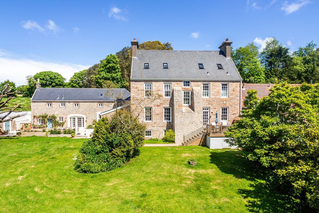 Property photo 2 of 30 Not Specified