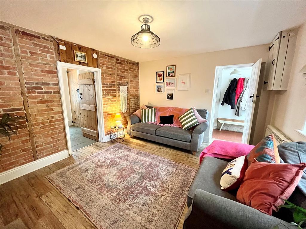 Property photo 3 of 12 Sitting Room