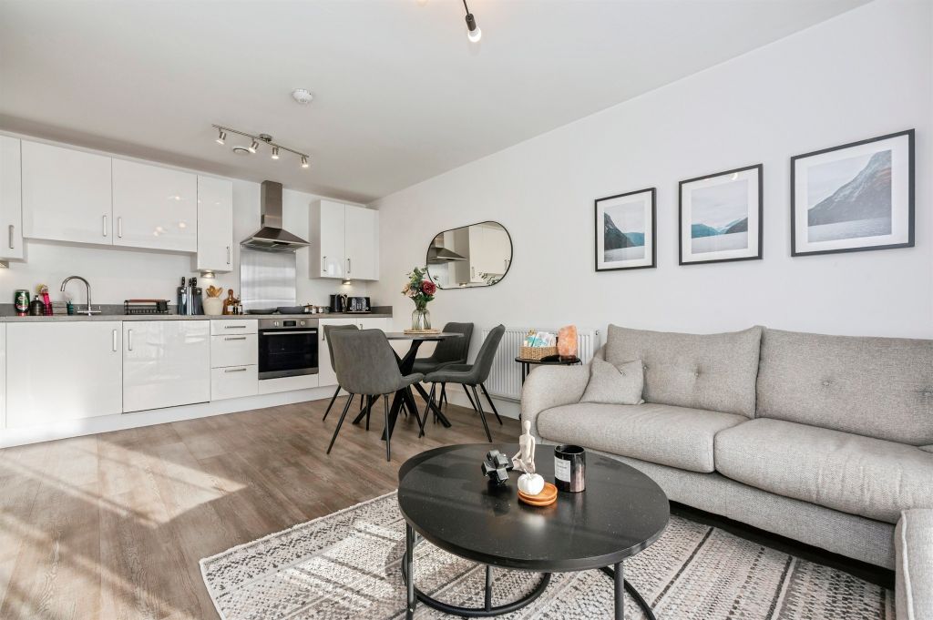 Property photo 3 of 13