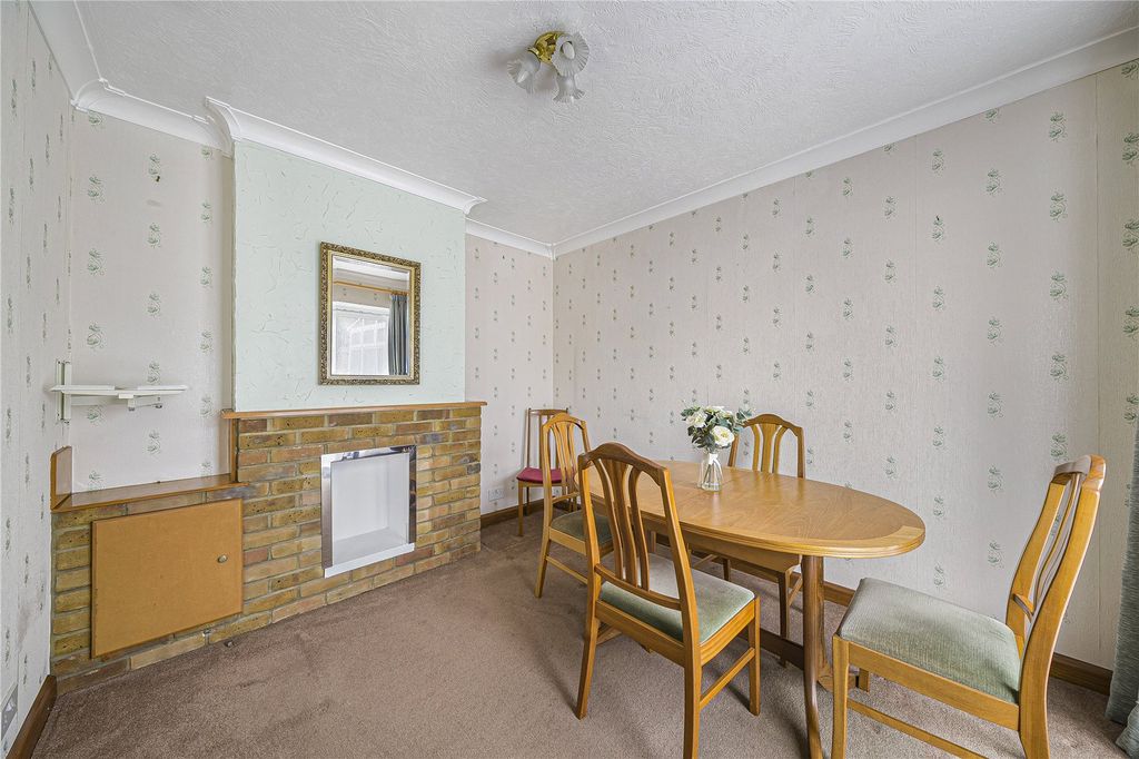 Property photo 3 of 38 Dining Area