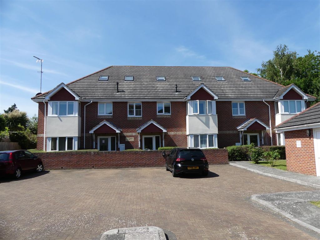 Property photo 1 of 6