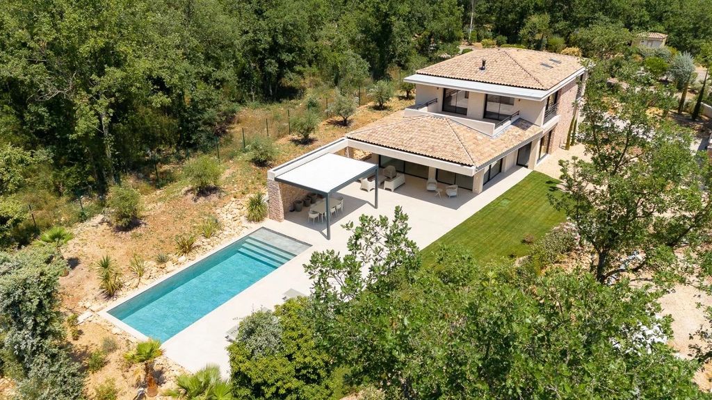 Property photo 2 of 29