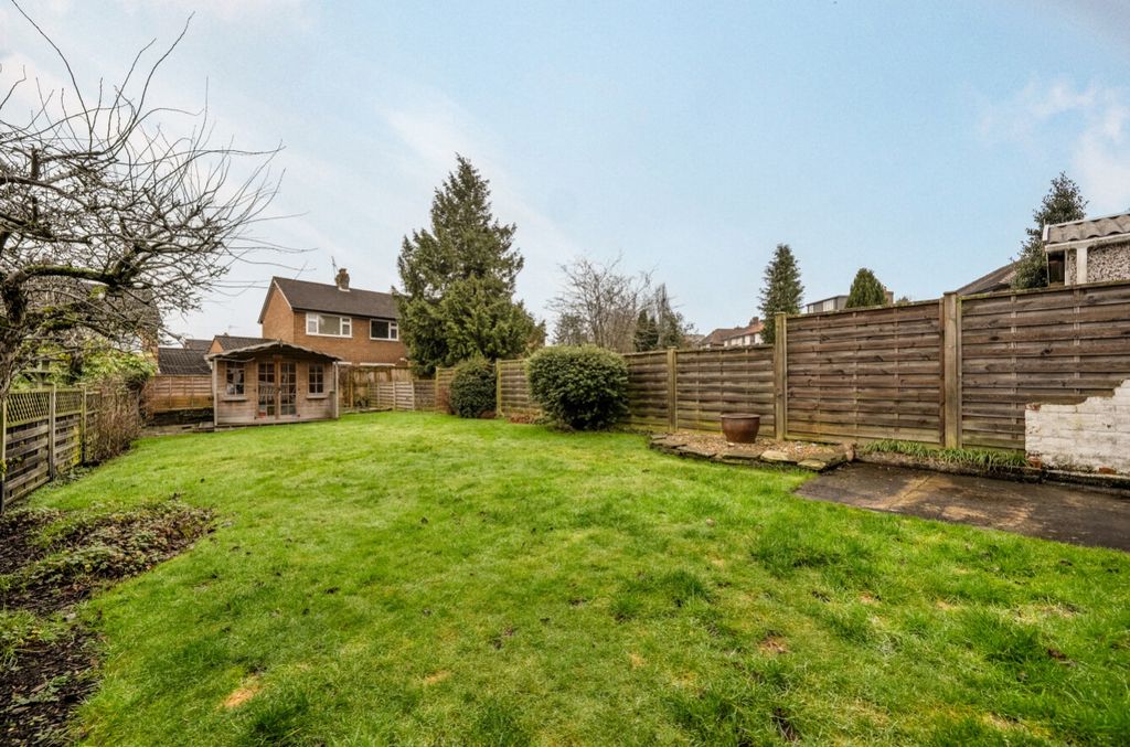 Property photo 2 of 19 Ewemove Harrogate Garden