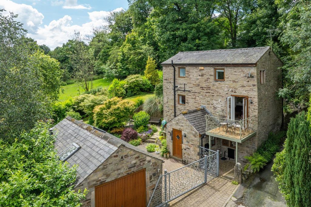 Property photo 1 of 31 Weavers Cottage72.Jpg