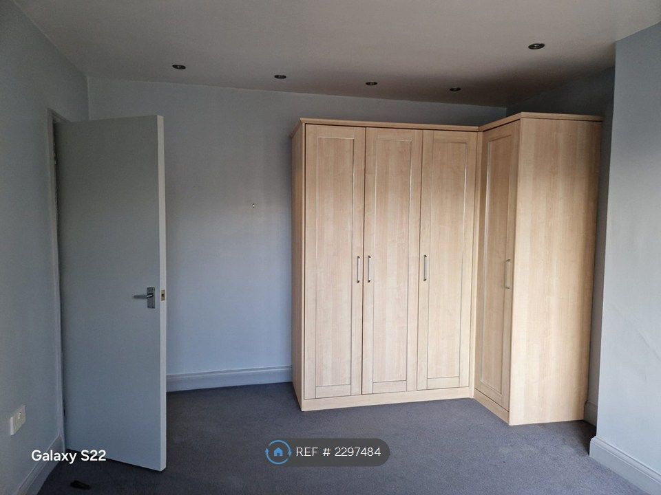 Property photo 3 of 19 Bedroom