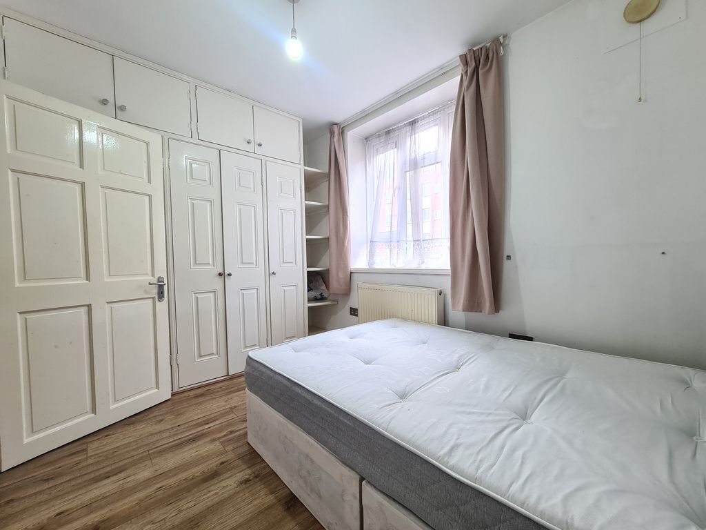 Property photo 3 of 24