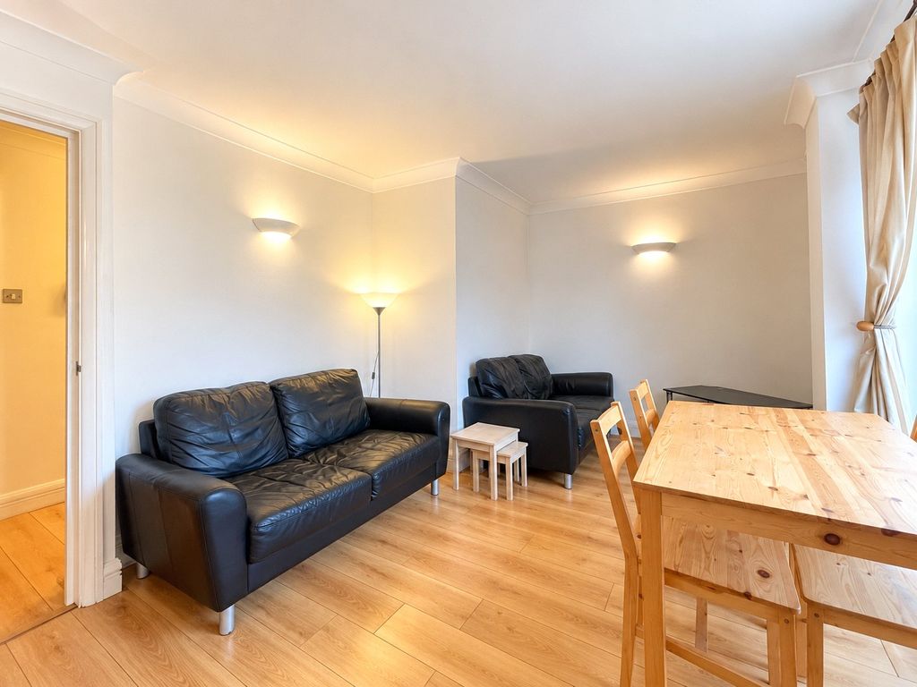 Property photo 3 of 7 Picture No. 22