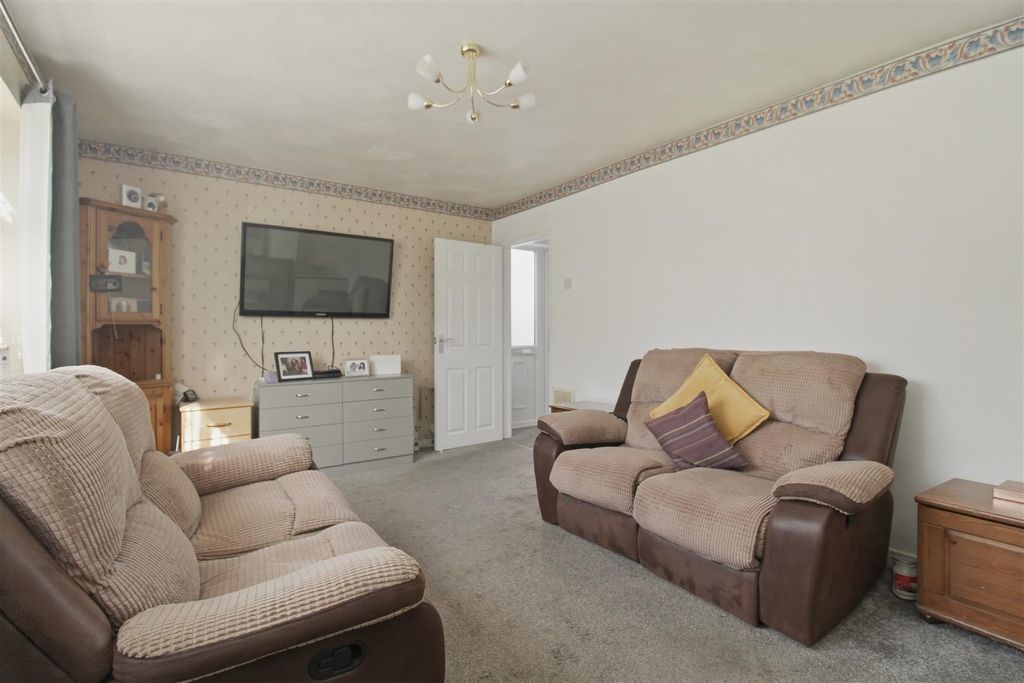 Property photo 3 of 13 Img_5046.Jpg