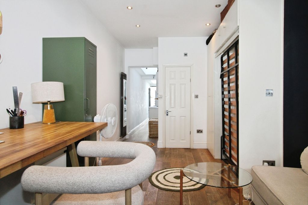 Property photo 2 of 6 Reception Room