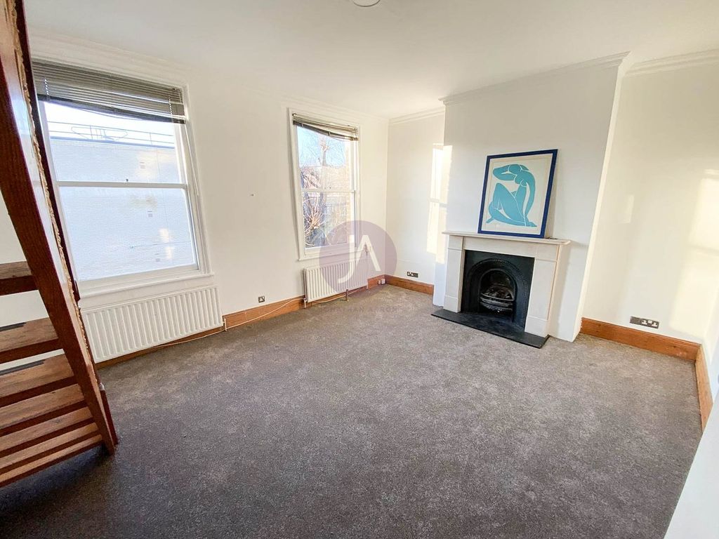 Property photo 2 of 14 Picture No. 24