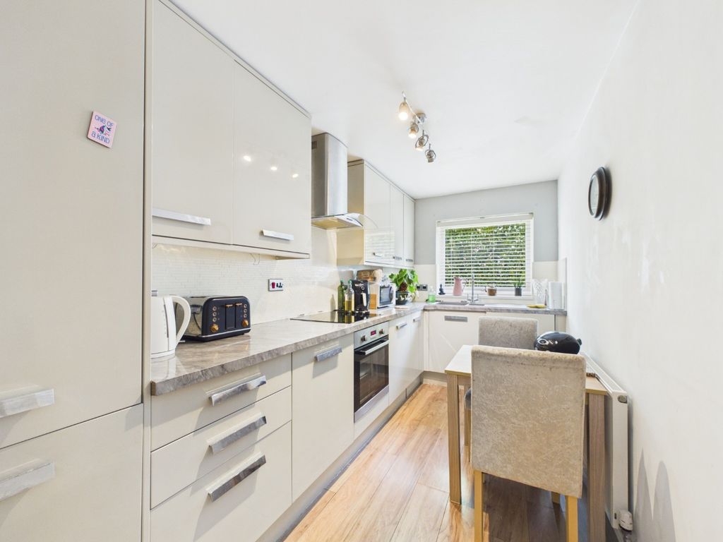 Property photo 2 of 11 5223343
