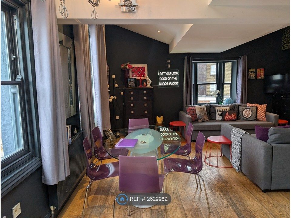 Property photo 3 of 13 Dining Area *