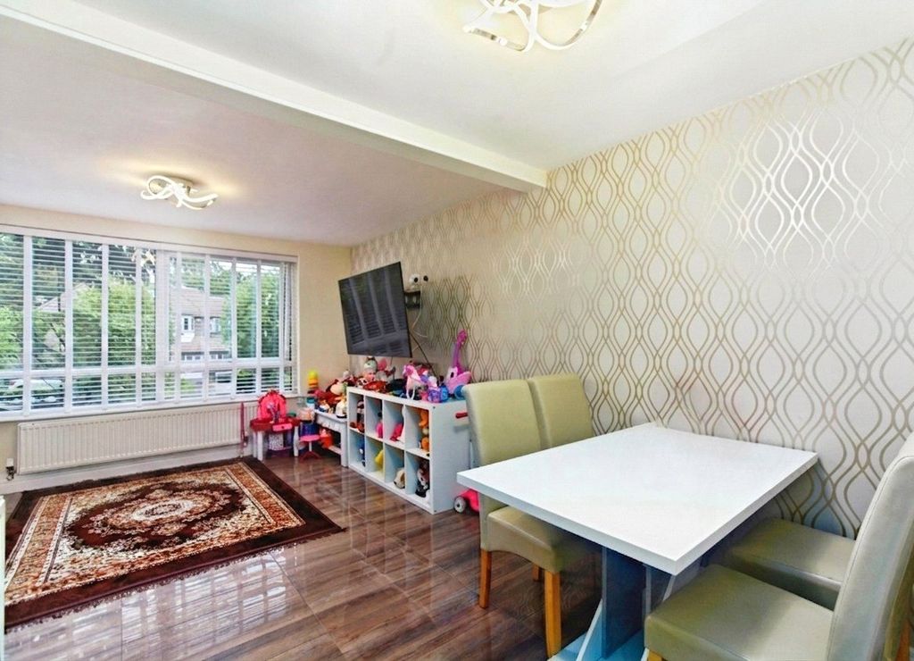 Property photo 2 of 11 Picture No. 19