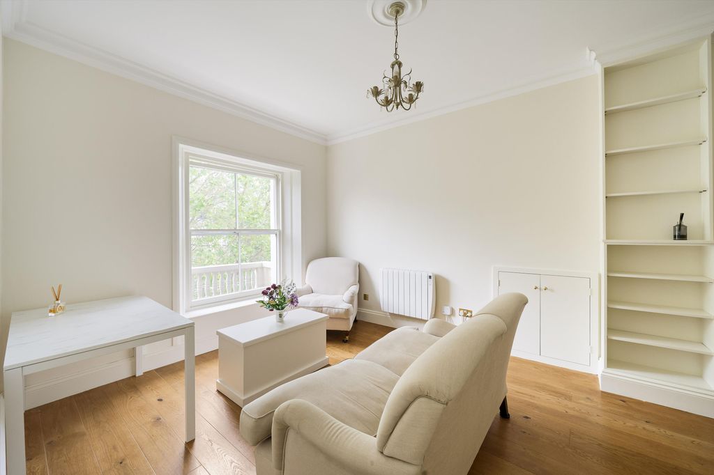 Property photo 2 of 10 Image