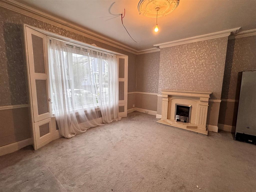 Property photo 3 of 5 Gr Front.Jpg