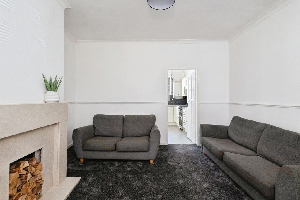 Property photo 2 of 17 Pbox-Img.Jpg