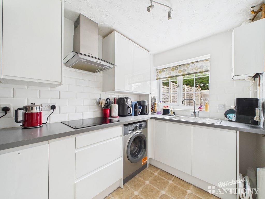 Property photo 2 of 12 Cam02773G0-Pr0395-Still005