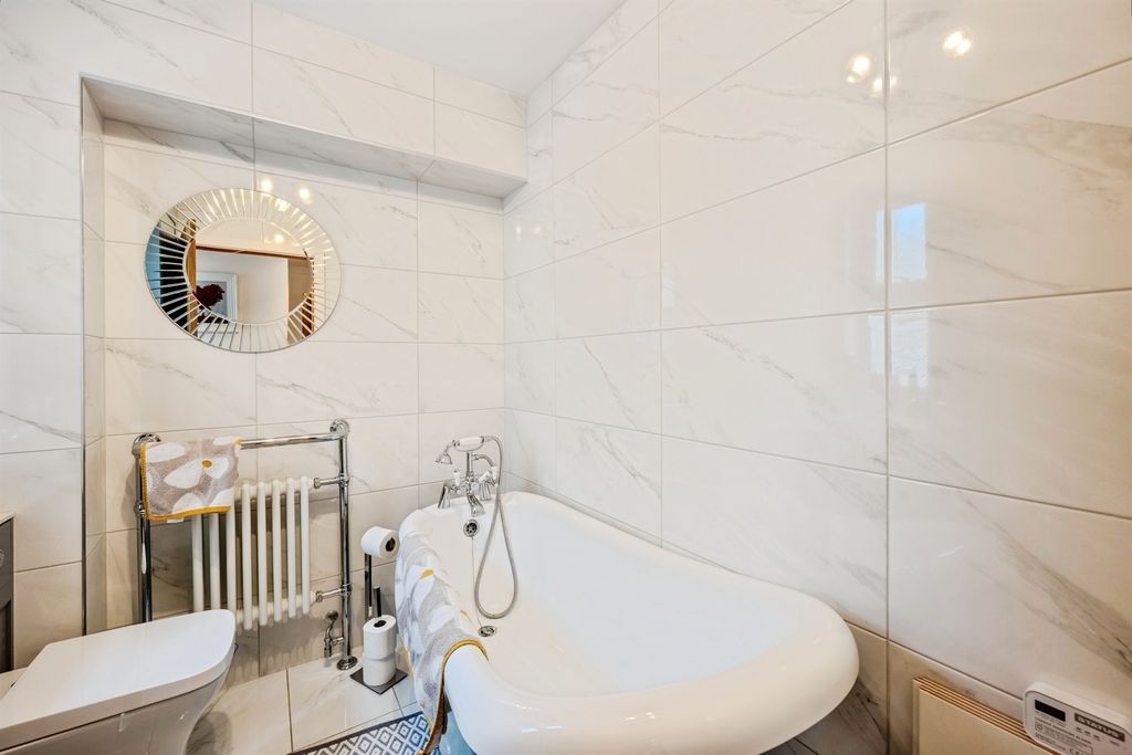Additional image 12 of 2 bed flat for saleNew Road, Porthcawl CF36