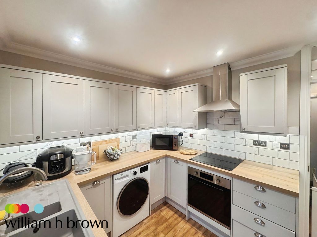 Property photo 3 of 10 View