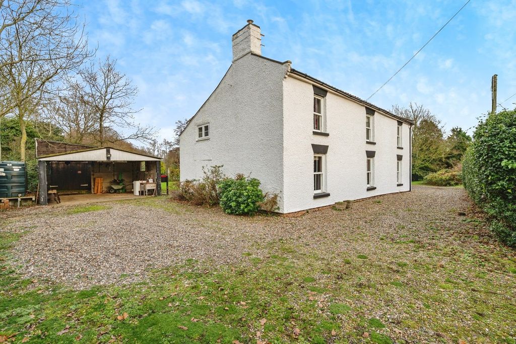 Property photo 1 of 20