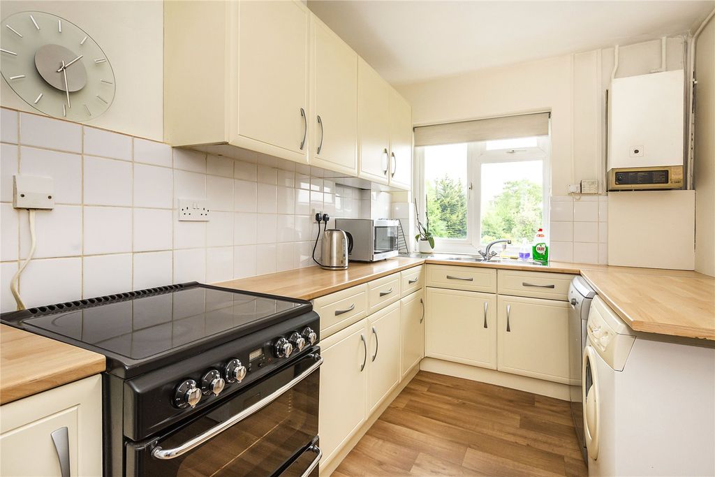 Property photo 3 of 8 Picture No. 01