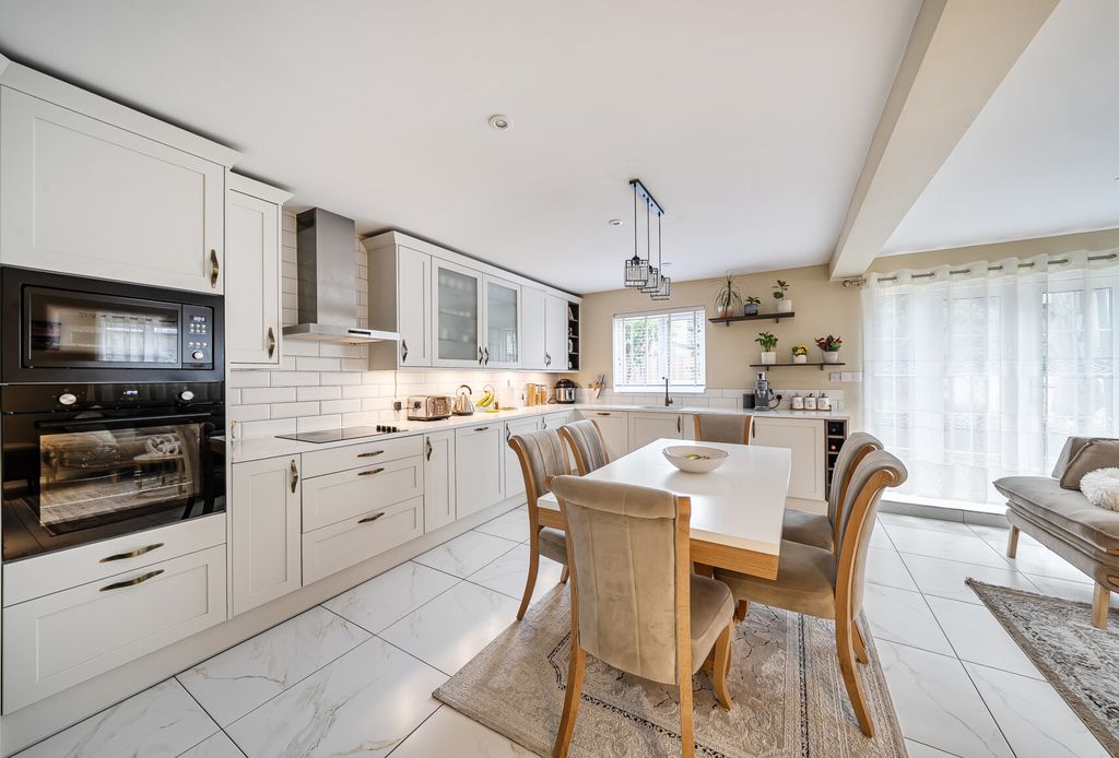 Property photo 2 of 12 1473015-20-6A2A8E...