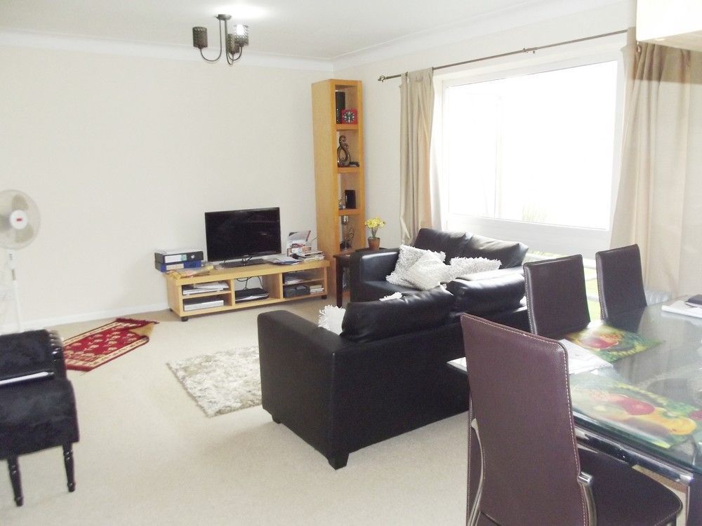 Property photo 1 of 4