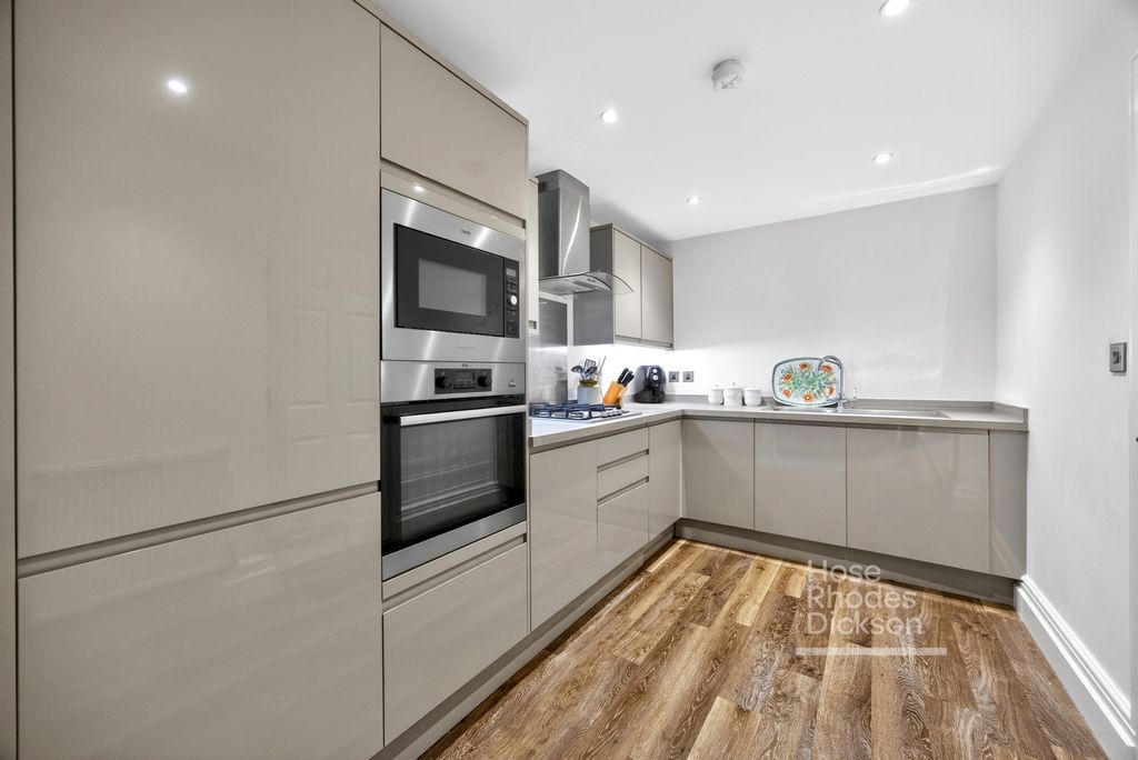 Property photo 3 of 26 Pbox-Img.Jpg