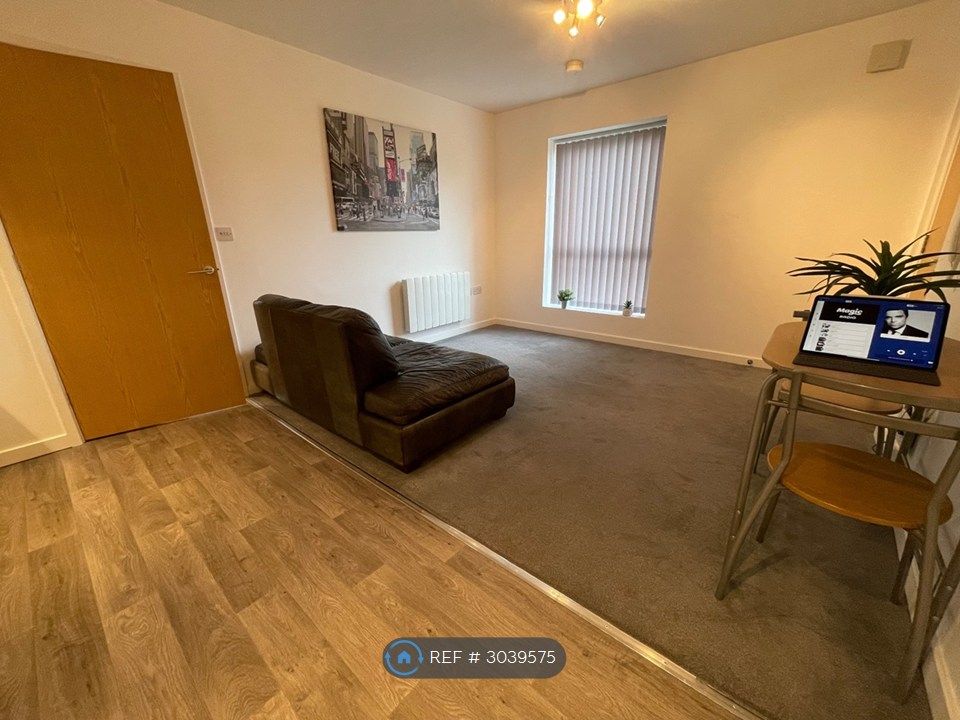 Property photo 3 of 5 Kitchen/Lounge