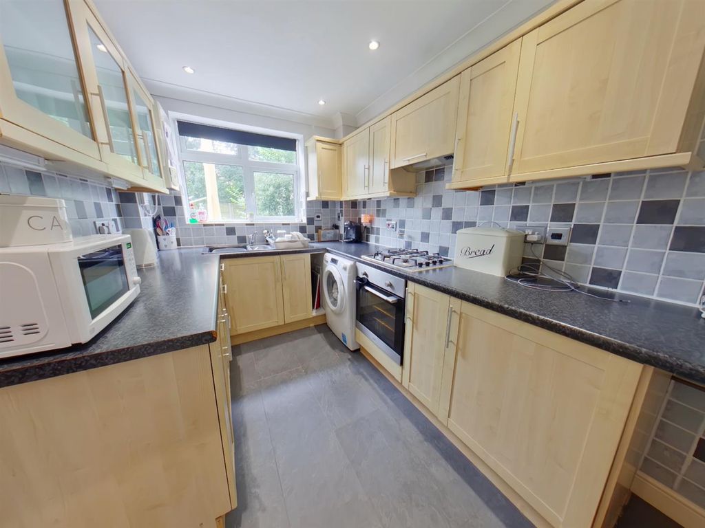 Property photo 3 of 12 Pix (3).Jpg